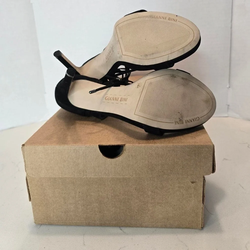 Gianni Bini Black Suede Heels Wrap Around Ankle Strap Women's Size 7